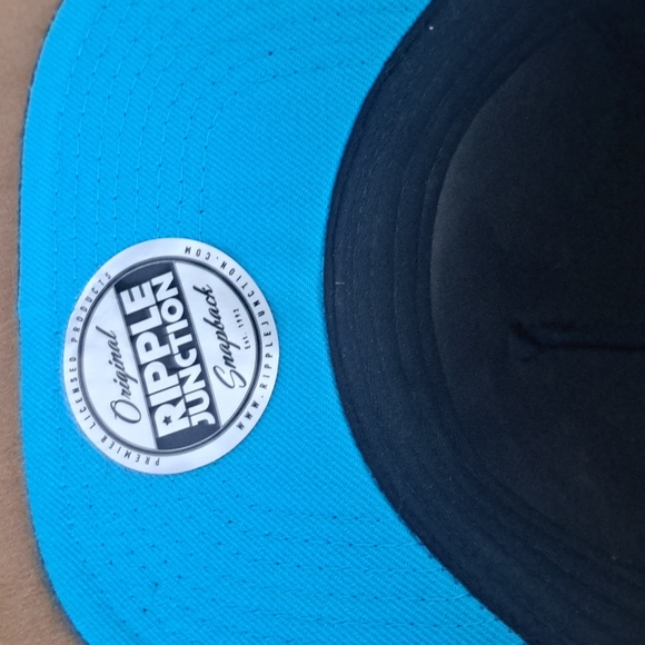 Bob's Burgers Ripple Junction Snapback Family Guy baseball hat. - Picture 6 of 8